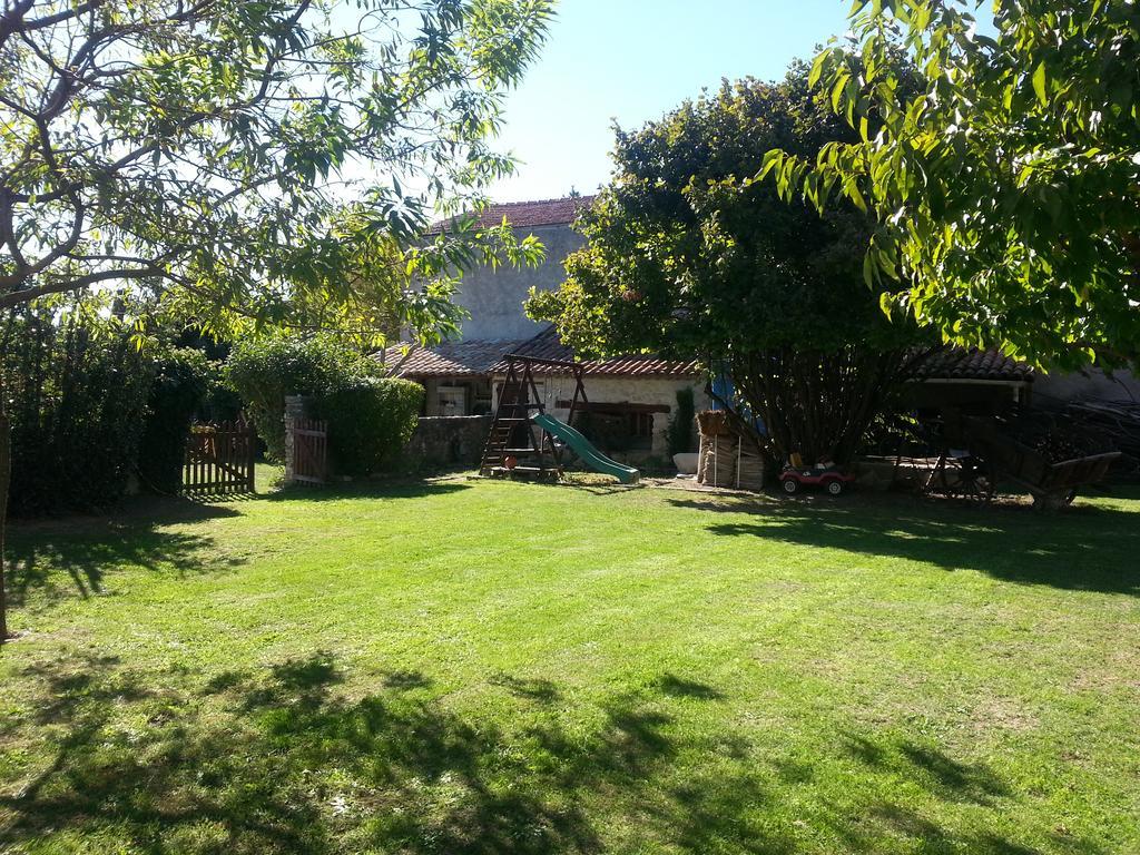 Vila Grange Voutee Avec Jardin Mane  Exteriér fotografie