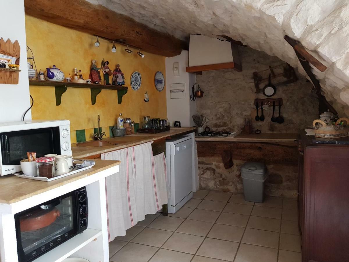 Vila Grange Voutee Avec Jardin Mane  Exteriér fotografie