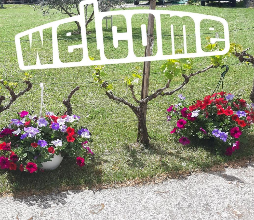 Vila Grange Voutee Avec Jardin Mane  Exteriér fotografie
